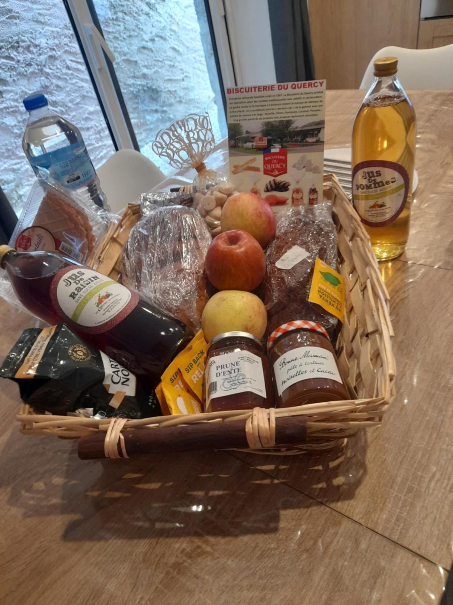 Gite De La Tour Montcuq Zewnętrze zdjęcie